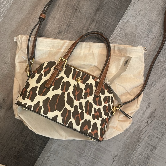 Tory Burch Emerson Printed Leopard Crossbody w/ Dust Bag Brand New - Picture 6 of 9